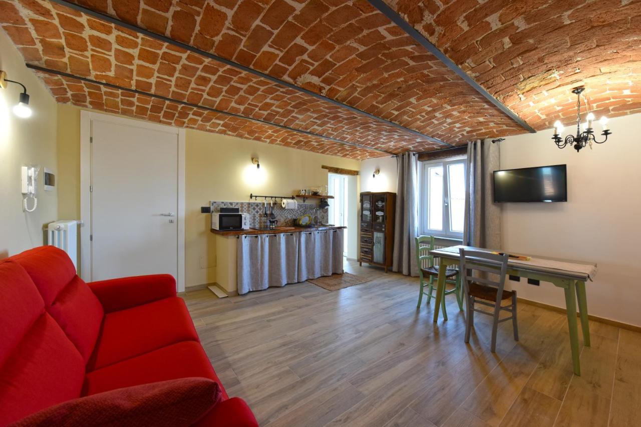 Apartamento Casa Valentina 1902 Montegrosso dʼAsti Exterior foto
